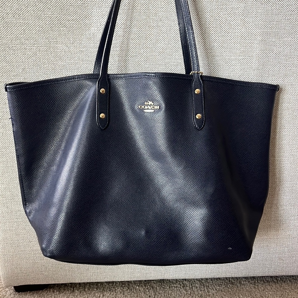 Beautiful coach purse!